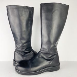 Birkenstock Sleek Black Leather Boots